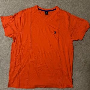 Men’s shirt size XL